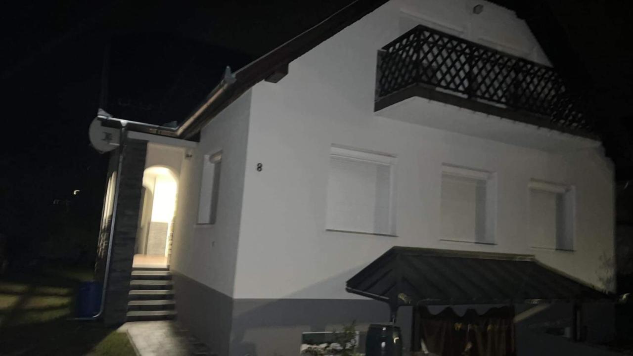 Talabér Vendégház Vonyarcvashegy Exterior foto
